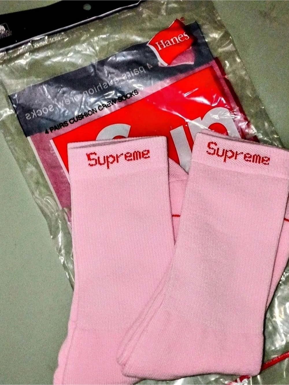 Hanes Crew Socks (4 Pack) Pink NWT
